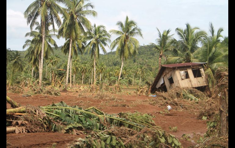Daños en Barangay San Mateo Borongan.