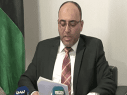 Aseguran que desconocidos abordaron el coche de Esthewi cuando éste salía del aeropuerto de la localidad tras regresar de un viaje a Turquía. ESPECIAL