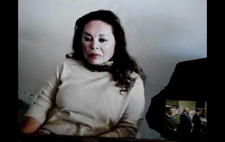 Según el abogado de la Elba Esther, ésta sufre de ansiedad debido a que su brazalete electrónico está mal calibrado y no para de vibrar. SUN / ARCHIVO