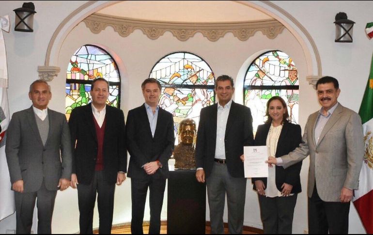 Francisco Olvera será el encargado de dirigir al Revolucionario Institucional en la Ciudad de México para los comicios de 2018. TWITTER / @EnriqueOchoaR