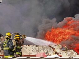R. Michel y Río La Barca. Esta fábrica de pinturas sufrió un fuerte incendio el 15 de febrero de 2017. Afortunadamente no hubo muertes. EL INFORMADOR/ARCHIVO