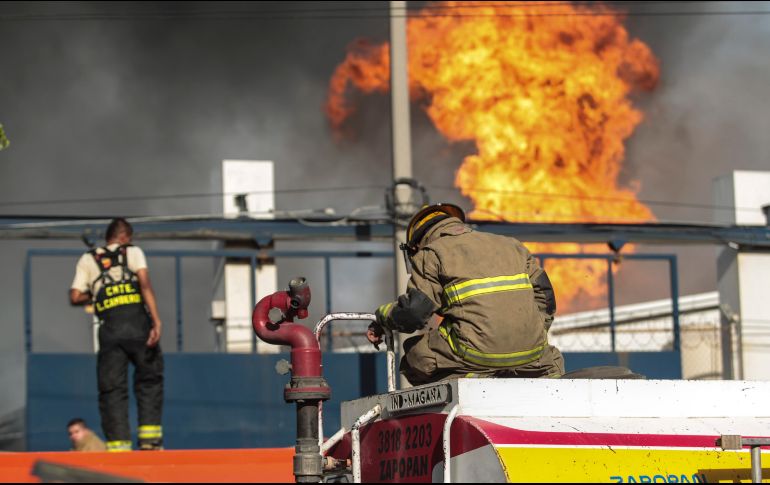 Bomberos tapatíos han salvado 251 vidas en los casi cuatro mil incendios en viviendas en el periodo 2010-2017. EL INFORMADOR/ARCHIVO