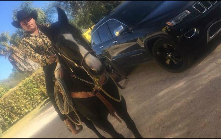 De acuerdo con las señas físicas y los tatuajes que llevaba la víctima, la Fiscalía lo identifica como Juan Luis Laguna Rosales. TWITTER / @culiacanpirata