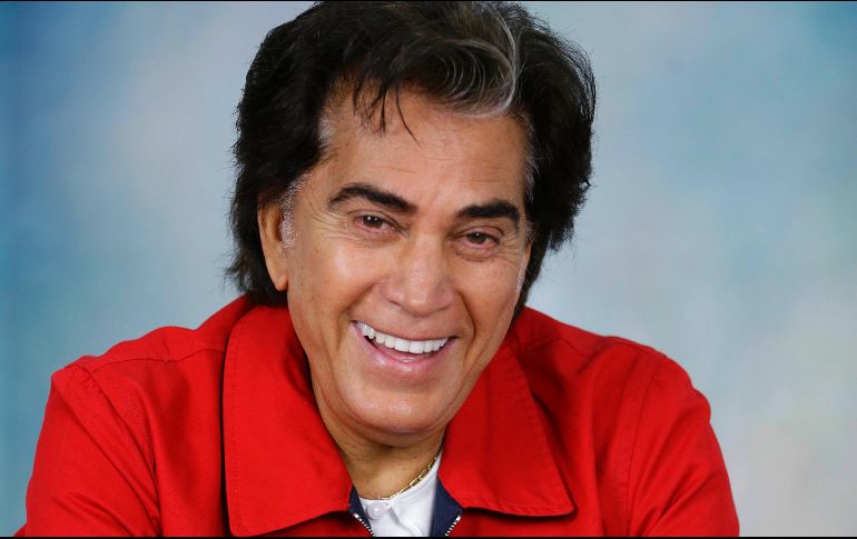 La esposa e hija menor de José Luis Rodríguezl agradecieron la buena voluntad de todo el equipo médico que ha atendido al cantante. AP / ARCHIVO