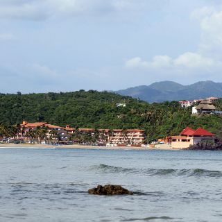 Recursos para aeropista en Chalacatepec se invertirán en obras de acceso: SecturJal