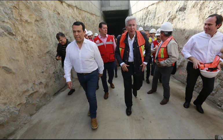 Dentro del túnel de la estación Normal aseguró que la obra va en tiempo y forma. EL INFORMADOR / G. Gallo