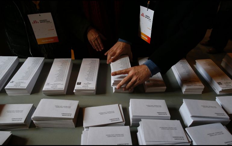 Los sondeos dan probabilidades tanto al independentista Izquierda Republicana de Cataluña y a Ciudadanos, un partido favorable a la unidad de España. AP/M. Fernández