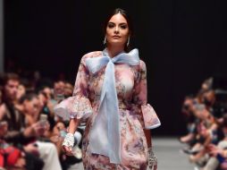 La miss Universo 2010 y musa de Benito, Ximena Navarrete, abrió el desfile. ESPECIAL/B. Santos