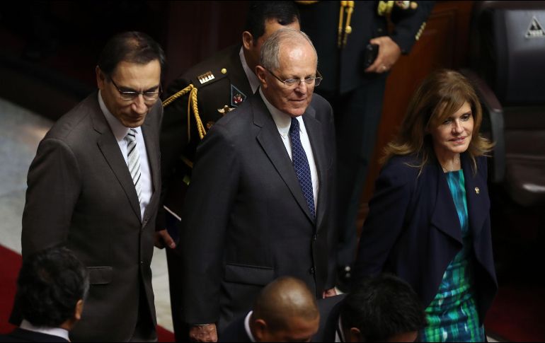 Si Kuczynski es destituido, se convertirá en el primer presidente en caer bajo la avalancha regional de escándalos ligada a la firma brasileña Odebrecht. EFE / E. Arias