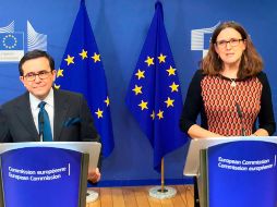 Ildefonso Guajardo y Cecília Malmström continuarán negociando la modernización del acuerdo bilateral en enero. NOTIMEX