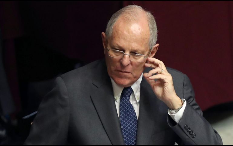 Kuczynski enfrentó un proceso de remoción apenas ocho días después de que se le vinculara con Odebrecht. EFE / E. Arias