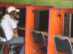 Sugieren evitar realizar compras o transferencias electrónicas en computadoras de uso público. EL INFORMADOR / ARCHIVO