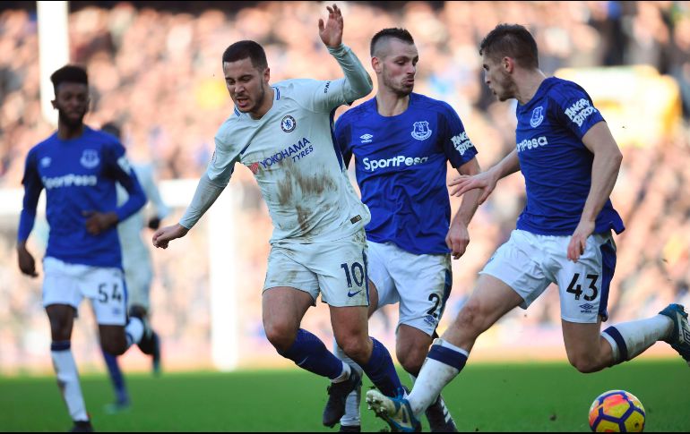 La paridad deja al Chelsea en el tercer escalón de la clasificación general, con 39 puntos. AFP / P. Ellis