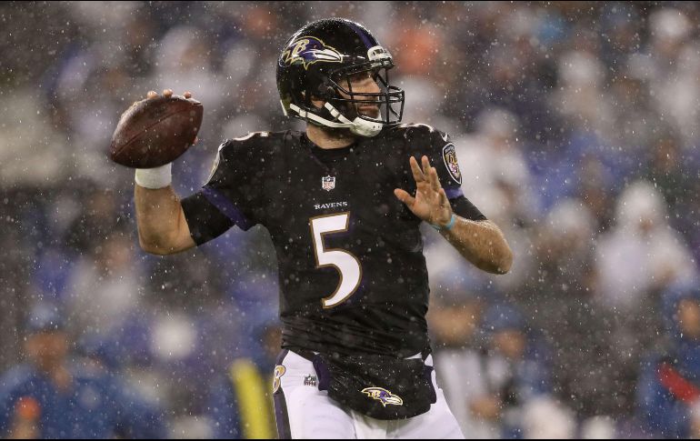 Joe Flacco. El mariscal de campo de los Ravens lanzó para 237 yardas con dos pases de anotación ayer ante los Colts. AFP/P. Smith