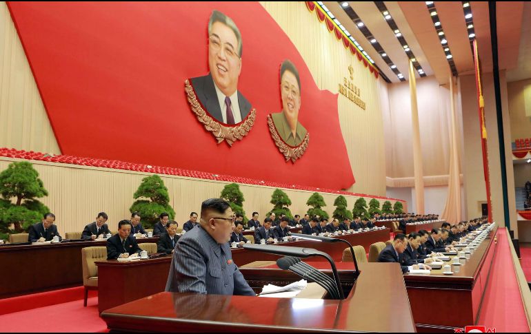 La ONU aprobó un paquete de restricciones a Corea del Norte que reducen su importación de petróleo crudo y exige la repatriación de los trabajadores norcoreanos en el extranjero. AP/KCNA