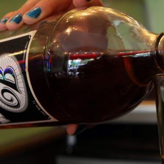 Mitad de mexicanos invierte aguinaldo en fiestas y cena navideña