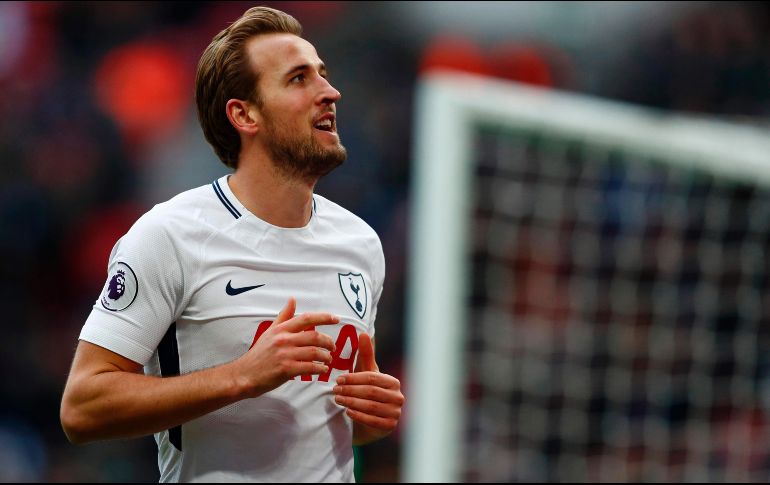 Teniendo en cuenta los tantos logrados con la selección y su club, supera este martes la cifra de 54 de Lionel Messi. AFP / A. Dennis