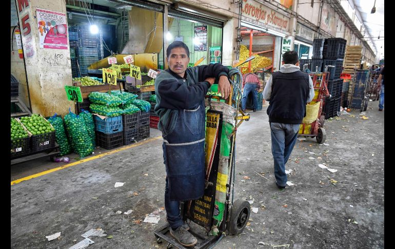 Un trabajador con el tradicional 