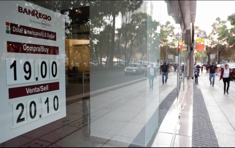 Renegociación del TLCAN, tasas de interés y política fiscal en EU, tres factores que han incidido en el peso. SUN/I. Stephens