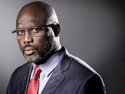 Con 51 años, el atacante estrella del PSG y del Milan AC ganó de forma holgada la segunda vuelta de las elecciones presidenciales, con 61.5% de los votos. AFP / ARCHIVO