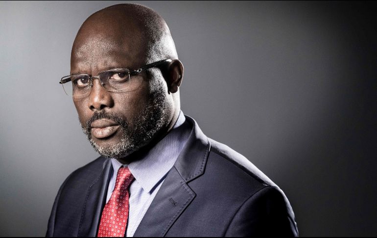 Con 51 años, el atacante estrella del PSG y del Milan AC ganó de forma holgada la segunda vuelta de las elecciones presidenciales, con 61.5% de los votos. AFP / ARCHIVO