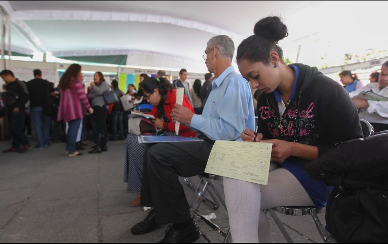 Un comportamiento ordenado del tipo de cambio y la ausencia de presiones provenientes del mercado laboral ayudarían a disminuirla a partir de 2018. EL INFORMADOR/F. Atilano