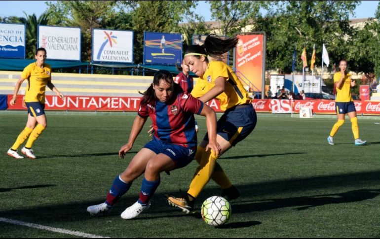 Con 13 goles en 14 jornadas, Corral (I) es la máxima realizadora de la Liga Iberdrola. INTERNET/www.levanteud.com