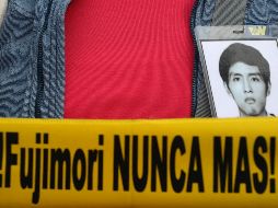 La decisión impuesta por Kuczynski ha generado una marcha en la que miles de peruanos muestran el repudio al indulto de Fujimori. AP/ M. Mejía