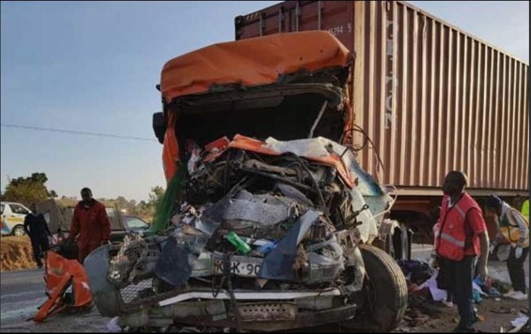 Según las primeras investigaciones, el autobús viajaba a exceso de velocidad. TWITTER/@NaiRRobiKenya