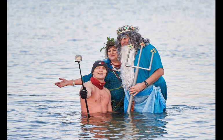 Una selfie en la Bahía de Gdansk, en Polonia. EFE/EPA/A. Warzawa