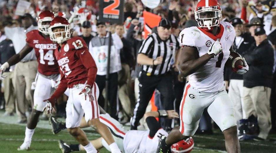Un acarreo de 27 yardas de Sony Michel para touchdown en doble tiempo extra dio a Georgia la victoria. AP / C. Compton/Atlanta Journal-Constitution