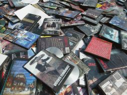 Se estima que 31.3 millones de mexicanos entre los 18 y 24 años de edad representan el mayor grupo que consume piratería física. ESPECIAL