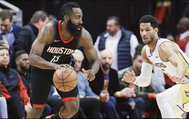 Sensible baja para los Rockets. James Harden se lesionó en el duelo del domingo ante los Lakers. AP
