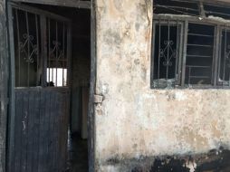 Según vecinos, los niños se encontraban solos ya que sus padres habían salido a trabajar. ESPECIAL/ BOMBEROS GUADALAJARA