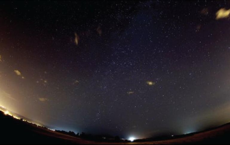 La lluvia de estrellas Cuadrántidas se verá en zonas occidentales de América del Norte y las islas del Pacífico. TWITTER / @UniversumMuseo