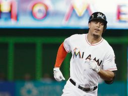 Giancarlo Stanton fue uno de los jugadores estelares que los Marlins dejaron ir para la próxima temporada, al ser enviado a los Yankees de Nueva York. AP
