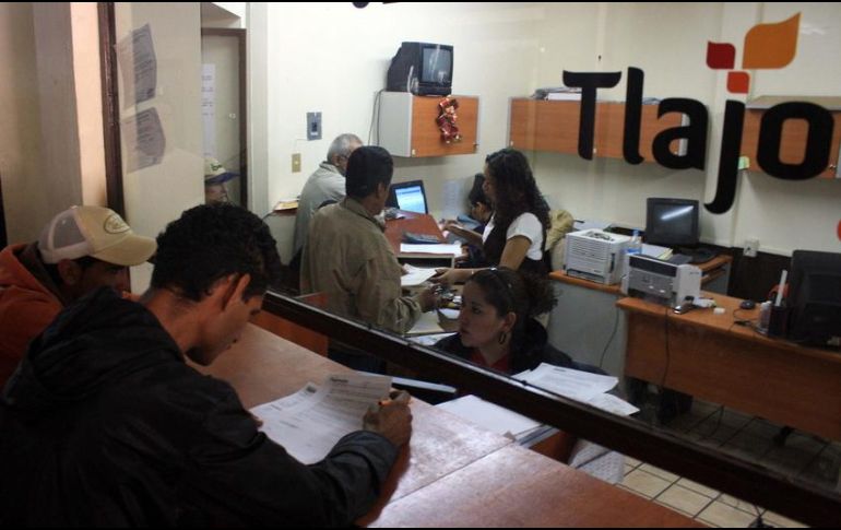 A las personas con capacidades diferentes, de la tercera edad y mujeres viudas 