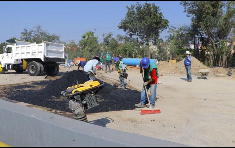 Autoridades precisaron que los trabajos de interconexión del acuaférico, fueron concluidos en el Periférico. TWITTER/ @SIOPJal