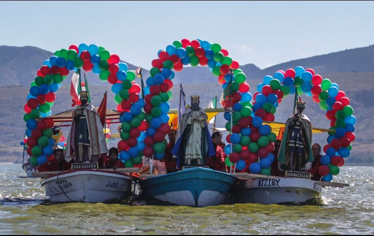 Los Reyes Magos, listos para salir a la laguna. EL INFORMADOR/F. Atilano