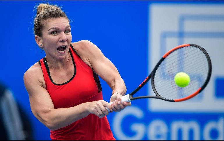 Tras este éxito en el cuadro individual, Simona Halep tratará de rubricar su doblete en Shenzhen junto con su compatriota Irina-Camelia Begu. AFP