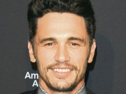 James Franco. El actor que ayer ganó su primer Globo de Oro asistió a la fiesta de la academia británica. EFE