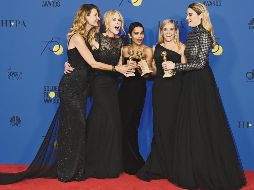Estelares. Laura Dern, Nicole Kidman, Zoe Kravitz y Reese Witherspoon, protagonistas de la serie de HBO, “Big Little Lies”, la gran ganadora de la noche. EFE