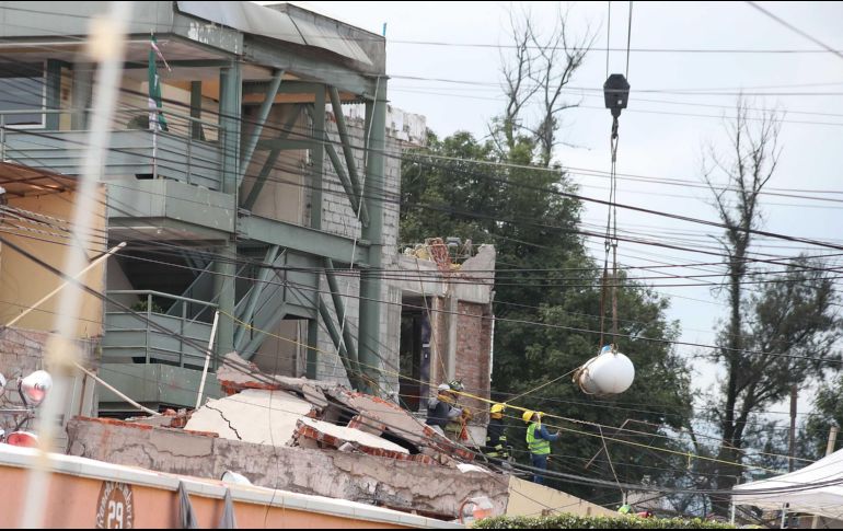 Granados Roldán realizó un recorrido por escuelas de la CDMX que tienen que ser reconstruidas después de los sismos del 19 de septiembre. SUN / ARCHIVO