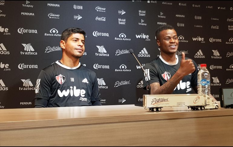 Robles (I) afirma que en la cantera rojinegra se encuentran elementos que pueden generar competencia por puestos en el primer equipo. ESPECIAL/ATLAS