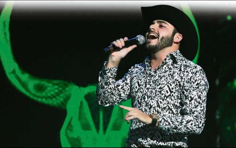 Gerardo Ortiz. Llega envuelto en polémica. NTX