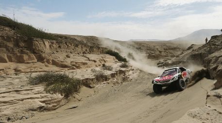 Veloz. El piloto francés ganó la cuarta etapa del Dakar, de 330 kilómetros de longitud. EFE/D. Fernández