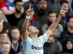 El West Ham estaría intentando vender al goleador, según la prensa inglesa. AP/ARCHIVO