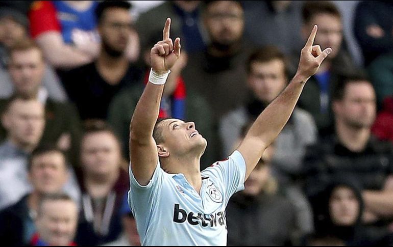 El West Ham estaría intentando vender al goleador, según la prensa inglesa. AP/ARCHIVO