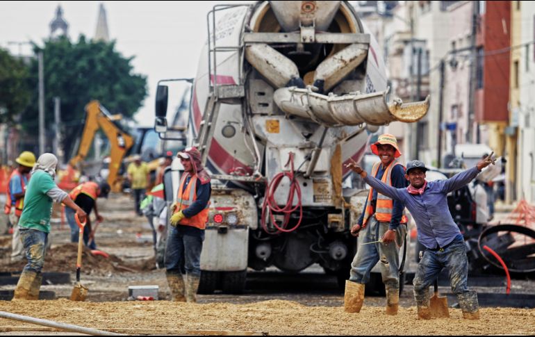 Se recomienda a los automovilistas tomar rutas alternas para evitar congestionamiento vial en la zona por las obras. EL INFORMADOR/ ARCHIVO