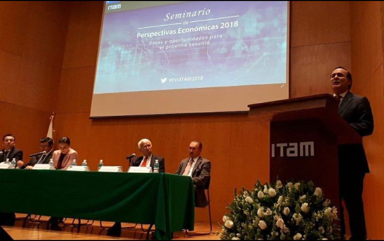 Respecto al TLCAN, el presidente del CCE dijo que no han eliminado la posibilidad de que EU ponga una carta en donde se indique que el presidente se quiere retirar del acuerdo. TWITTER / @cceoficialmx